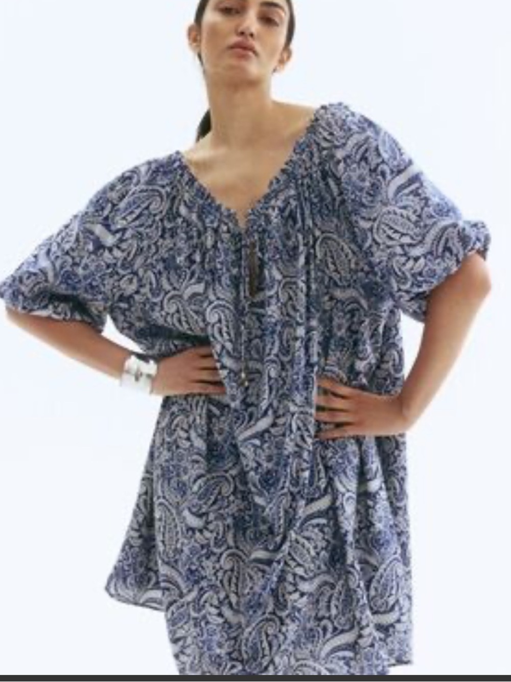 👗H & M Blue Paisley Short Sleeve Women's Dress